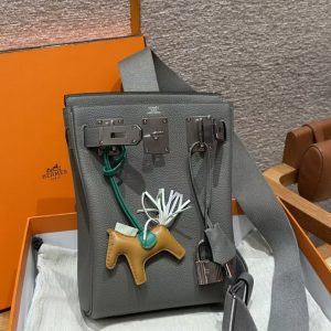 Hermès Hac a Dos PM Backpack Handmade In Togo Calfskin Leather Silver Hardware 0L Girs Meyer - Image 12