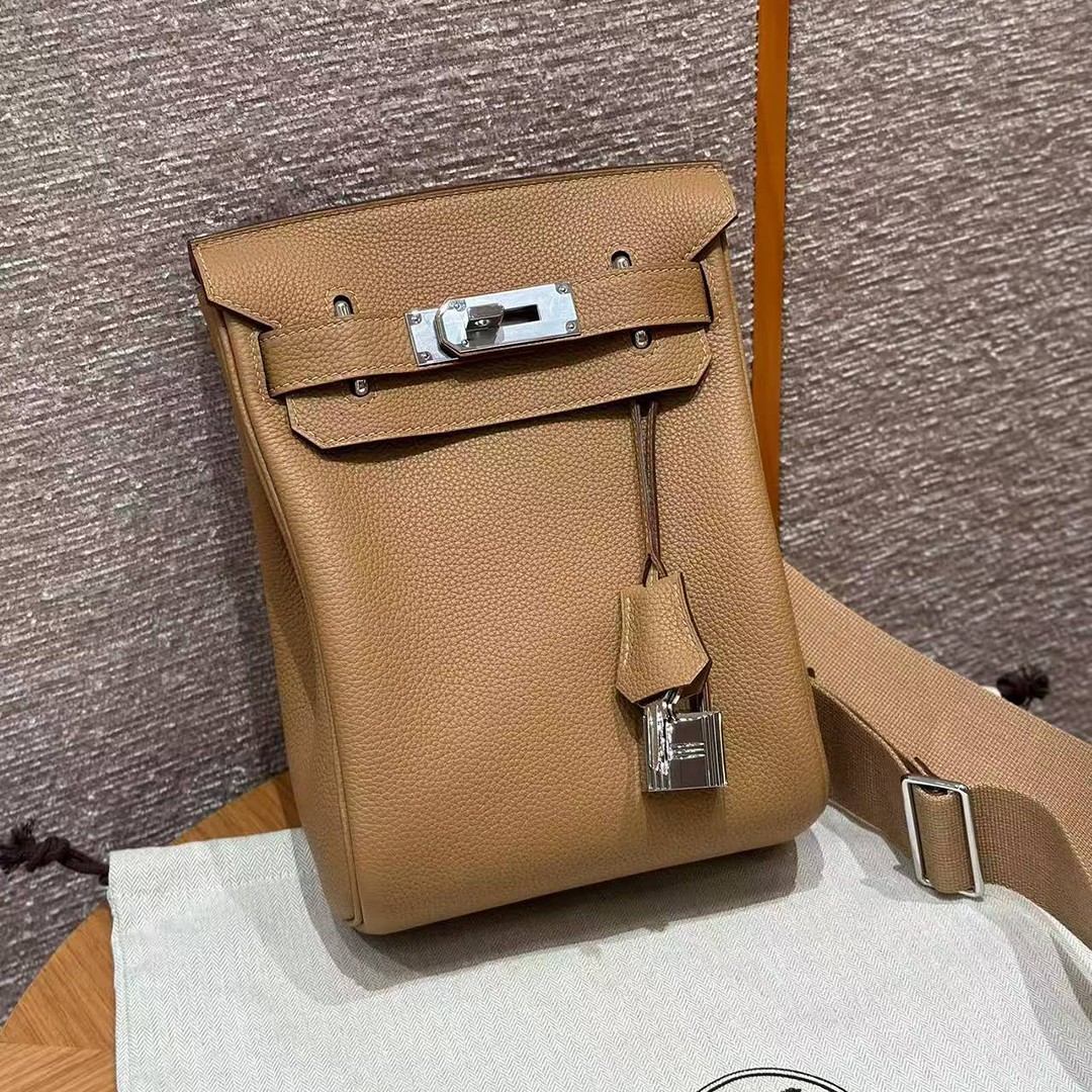 Hermès Hac a Dos PM Backpack Handmade In Togo Calfskin Leather Silver Hardware 0M Chai