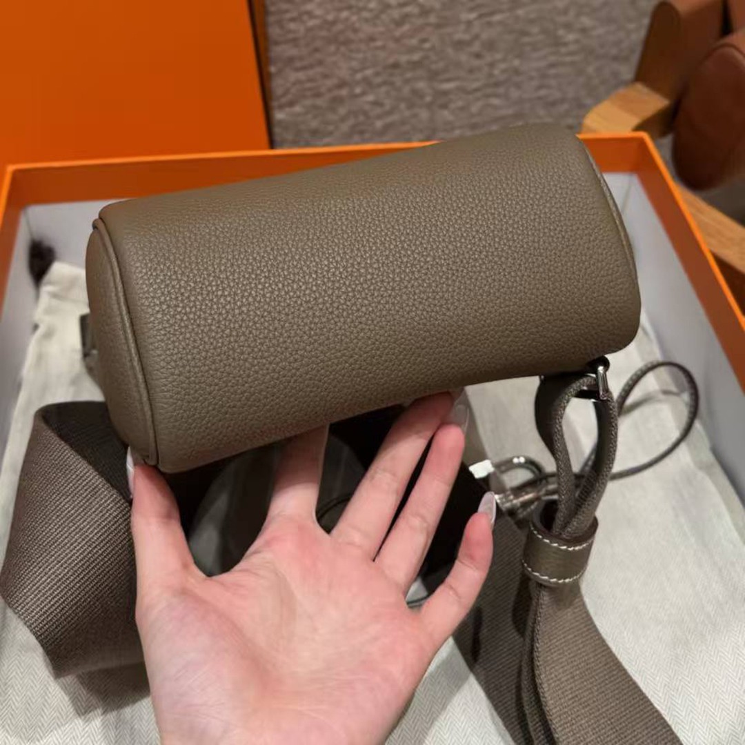 Hermès Hac a Dos PM Backpack Handmade In Togo Calfskin Leather Silver Hardware 18 Etoupe - Image 15
