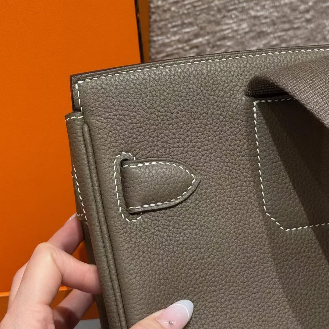 Hermès Hac a Dos PM Backpack Handmade In Togo Calfskin Leather Silver Hardware 18 Etoupe - Image 4