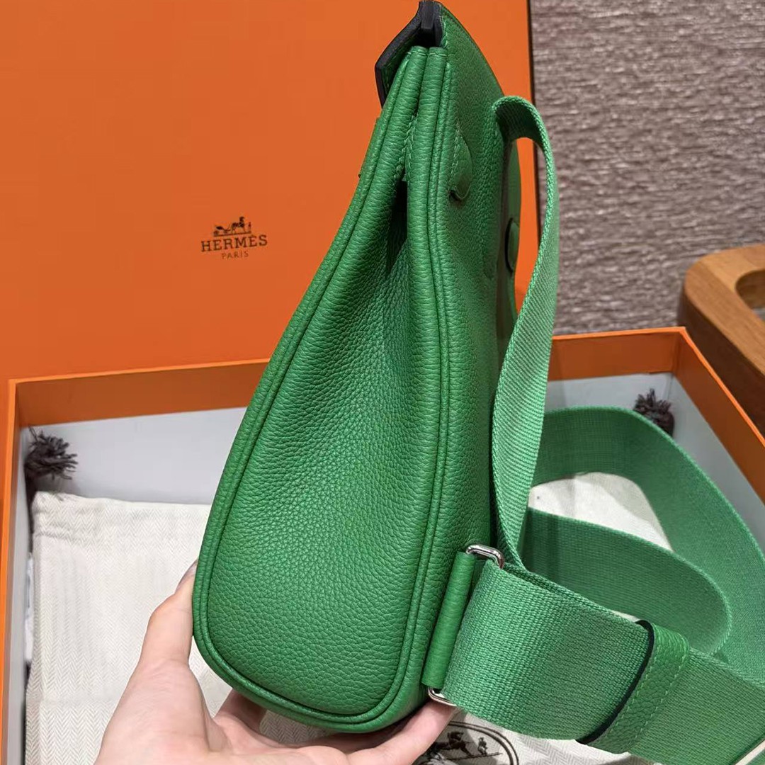 Hermès Hac a Dos PM Backpack Handmade In Togo Calfskin Leather Silver Hardware 1K Bambou - Image 21