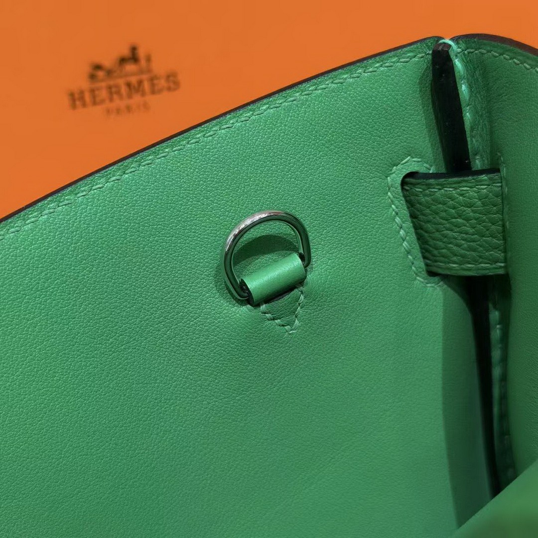 Hermès Hac a Dos PM Backpack Handmade In Togo Calfskin Leather Silver Hardware 1K Bambou - Image 6