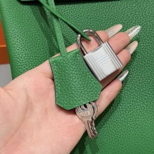 Hermès Hac a Dos PM Backpack Handmade In Togo Calfskin Leather Silver Hardware 1K Bambou - Image 5