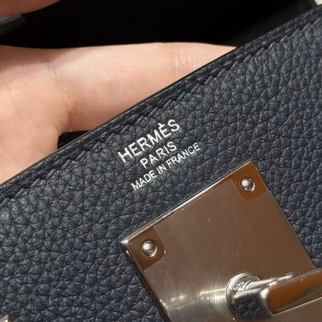 Hermès Hac a Dos PM Backpack Handmade In Togo Calfskin Leather Silver Hardware 2Z Blue Nuit - Image 15