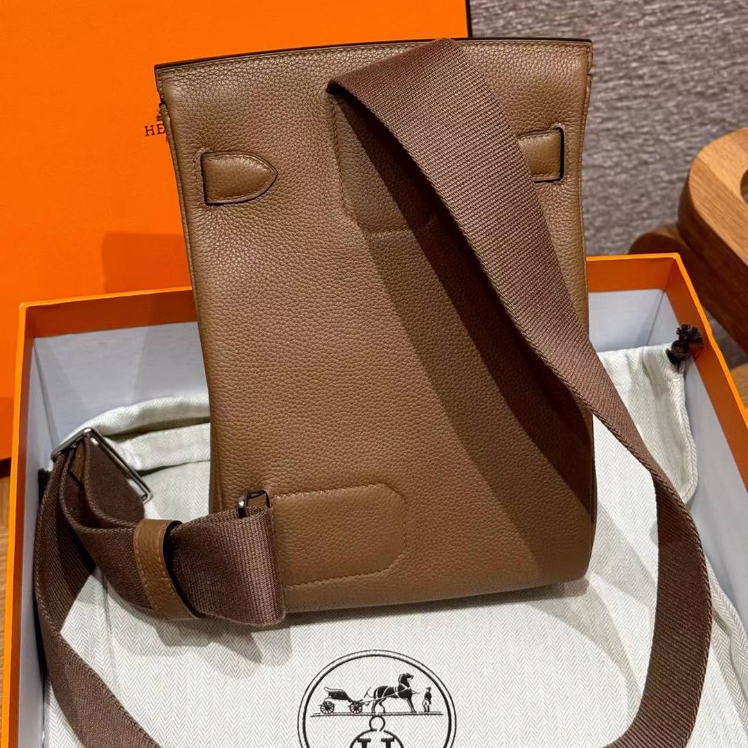 Hermès Hac a Dos PM Backpack Handmade In Togo Calfskin Leather Silver Hardware 3G Alezan - Image 2