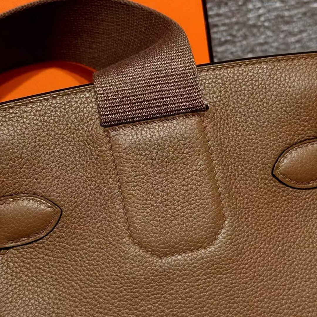 Hermès Hac a Dos PM Backpack Handmade In Togo Calfskin Leather Silver Hardware 3G Alezan - Image 8