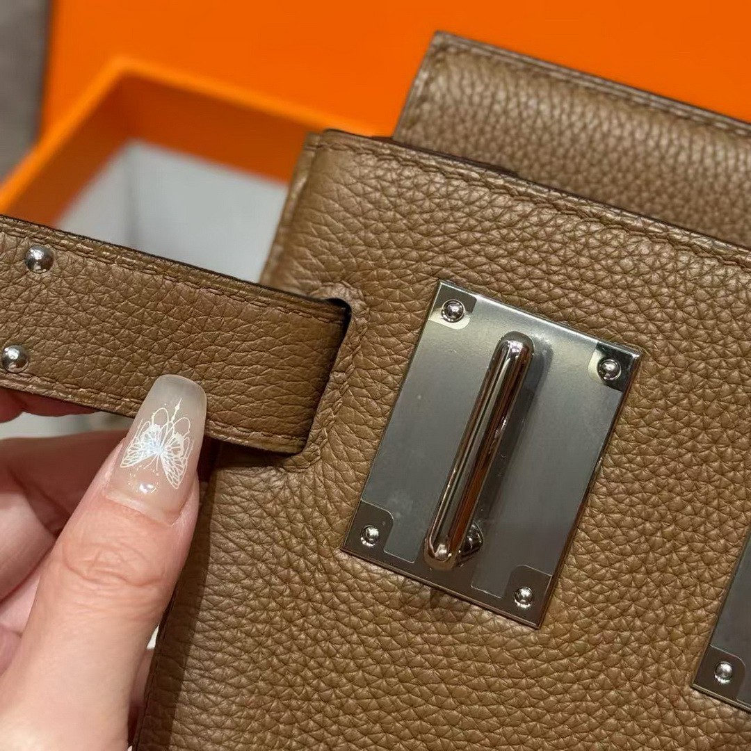 Hermès Hac a Dos PM Backpack Handmade In Togo Calfskin Leather Silver Hardware 3G Alezan - Image 5