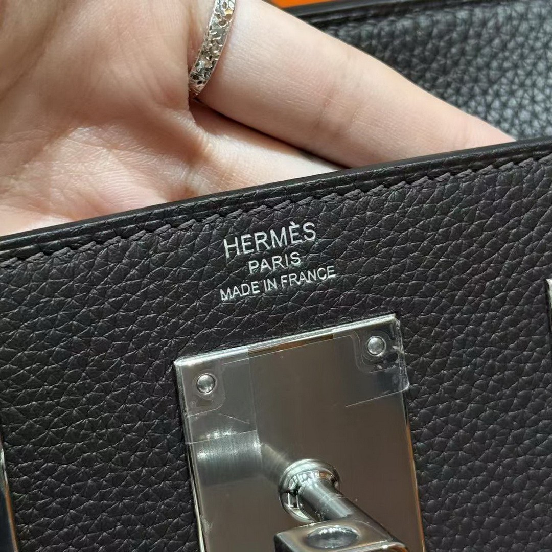 Hermès Hac a Dos PM Backpack Handmade In Togo Calfskin Leather Silver Hardware 46 Ebene - Image 16