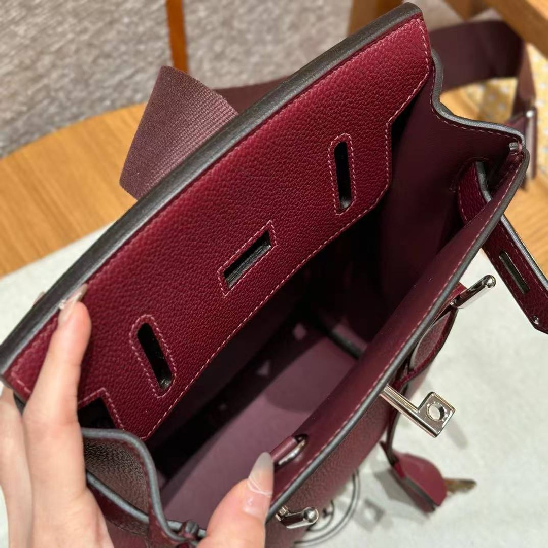 Hermès Hac a Dos PM Backpack Handmade In Togo Calfskin Leather Silver Hardware 55 Rouge H - Image 10