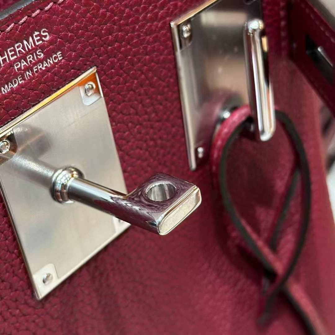Hermès Hac a Dos PM Backpack Handmade In Togo Calfskin Leather Silver Hardware 55 Rouge H - Image 5