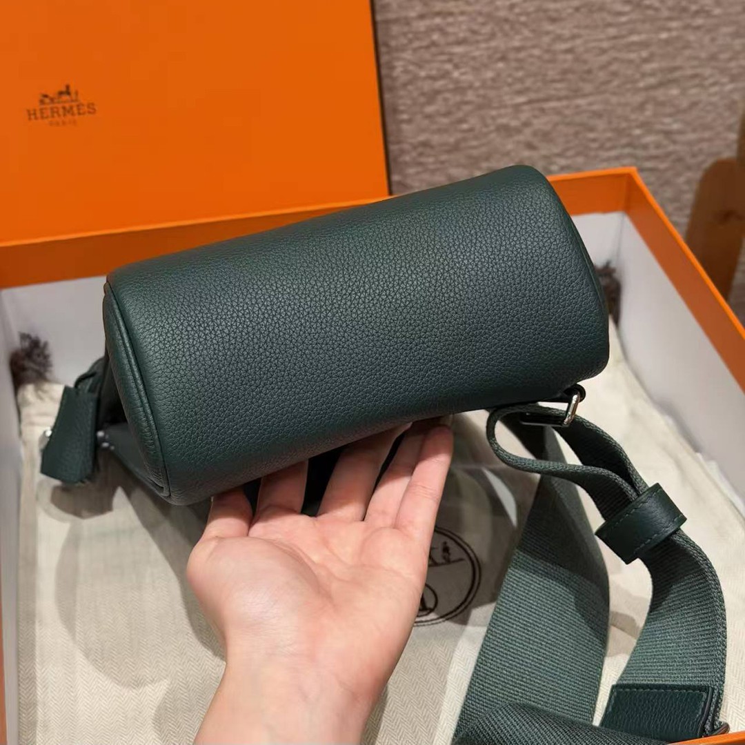 Hermès Hac a Dos PM Backpack Handmade In Togo Calfskin Leather Silver Hardware 60 Vert Cypress - Image 21