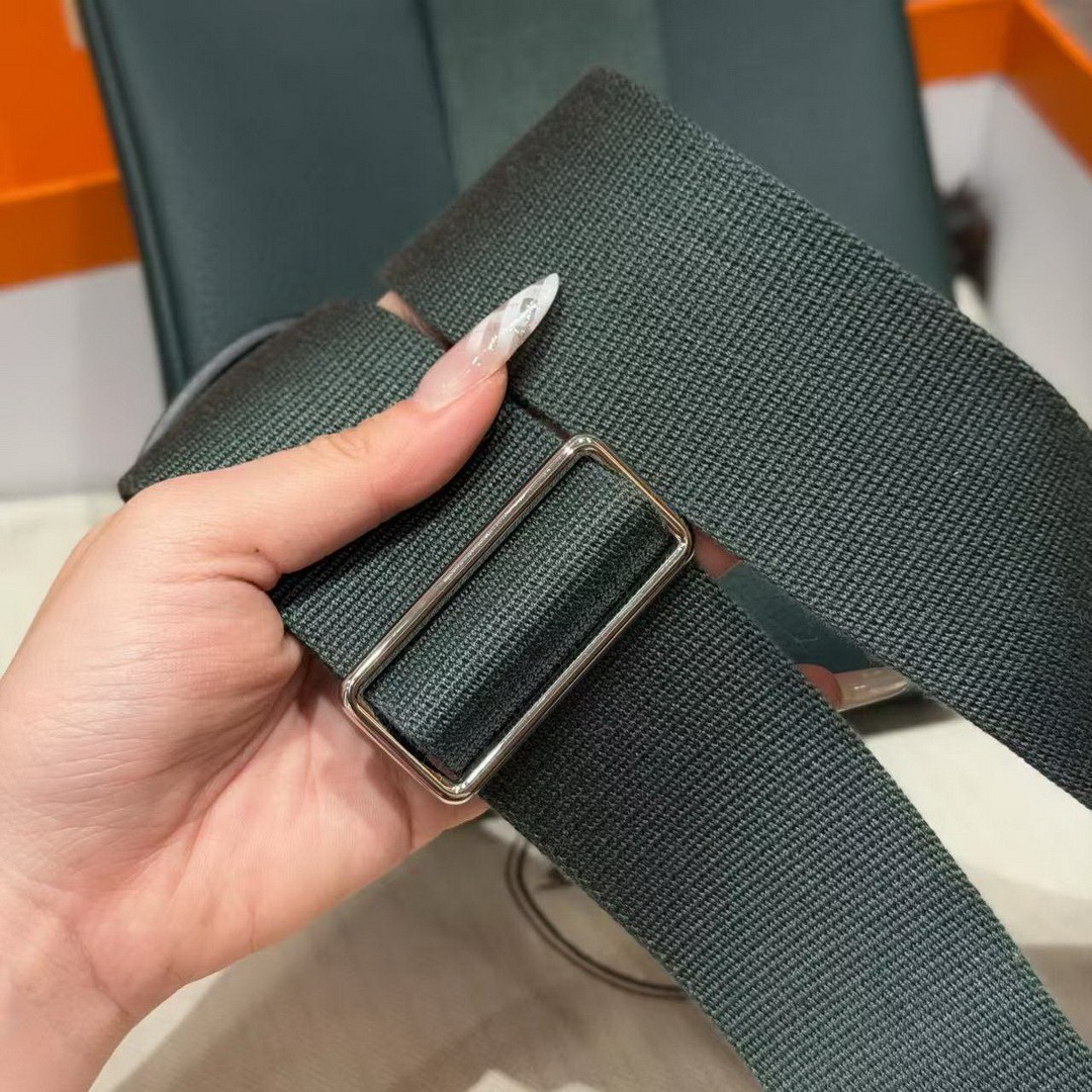 Hermès Hac a Dos PM Backpack Handmade In Togo Calfskin Leather Silver Hardware 60 Vert Cypress - Image 11