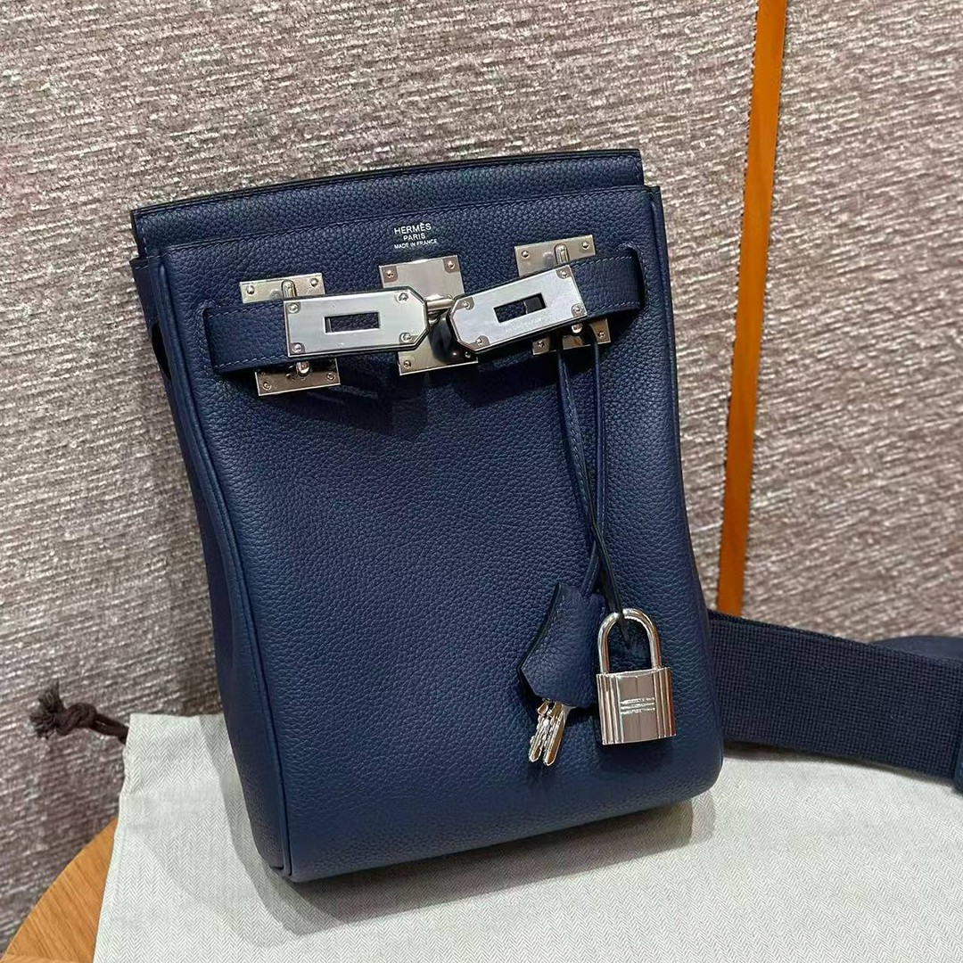 Hermès Hac a Dos PM Backpack Handmade In Togo Calfskin Leather Silver Hardware 73 Blue Saphir - Image 7