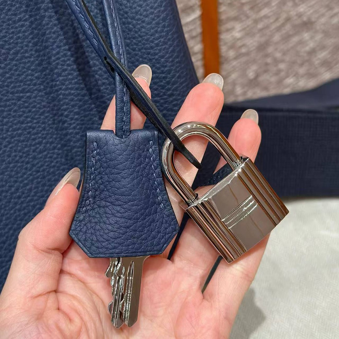 Hermès Hac a Dos PM Backpack Handmade In Togo Calfskin Leather Silver Hardware 73 Blue Saphir - Image 6