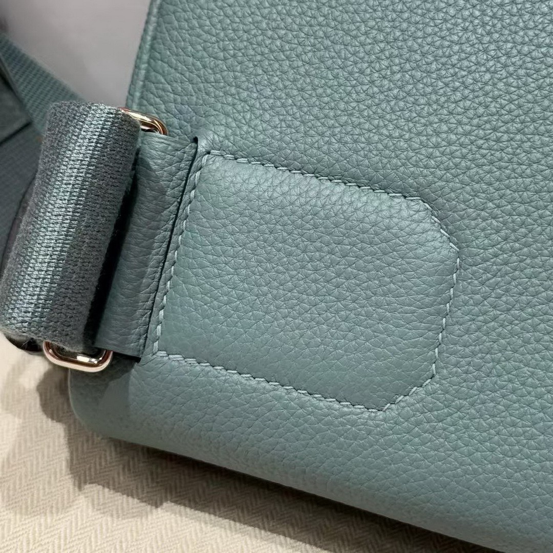 Hermès Hac a Dos PM Backpack Handmade In Togo Calfskin Leather Silver Hardware 7G Ciel - Image 16