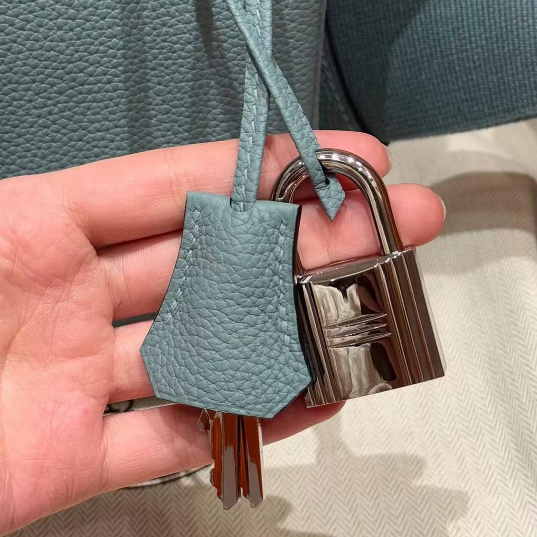 Hermès Hac a Dos PM Backpack Handmade In Togo Calfskin Leather Silver Hardware 7G Ciel - Image 12