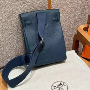 Hermès Hac a Dos PM Backpack Handmade In Togo Calfskin Leather Silver Hardware 7P Bleu Presse - Image 21