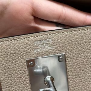 Hermès Hac a Dos PM Backpack Handmade In Togo Calfskin Leather Silver Hardware 81 Gris Tourtlle - Image 14