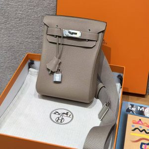 Hermès Hac a Dos PM Backpack Handmade In Togo Calfskin Leather Silver Hardware 81 Gris Tourtlle - Image 11