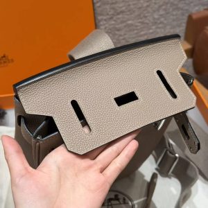 Hermès Hac a Dos PM Backpack Handmade In Togo Calfskin Leather Silver Hardware 81 Gris Tourtlle - Image 9