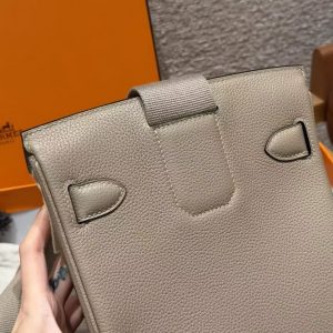 Hermès Hac a Dos PM Backpack Handmade In Togo Calfskin Leather Silver Hardware 81 Gris Tourtlle - Image 5