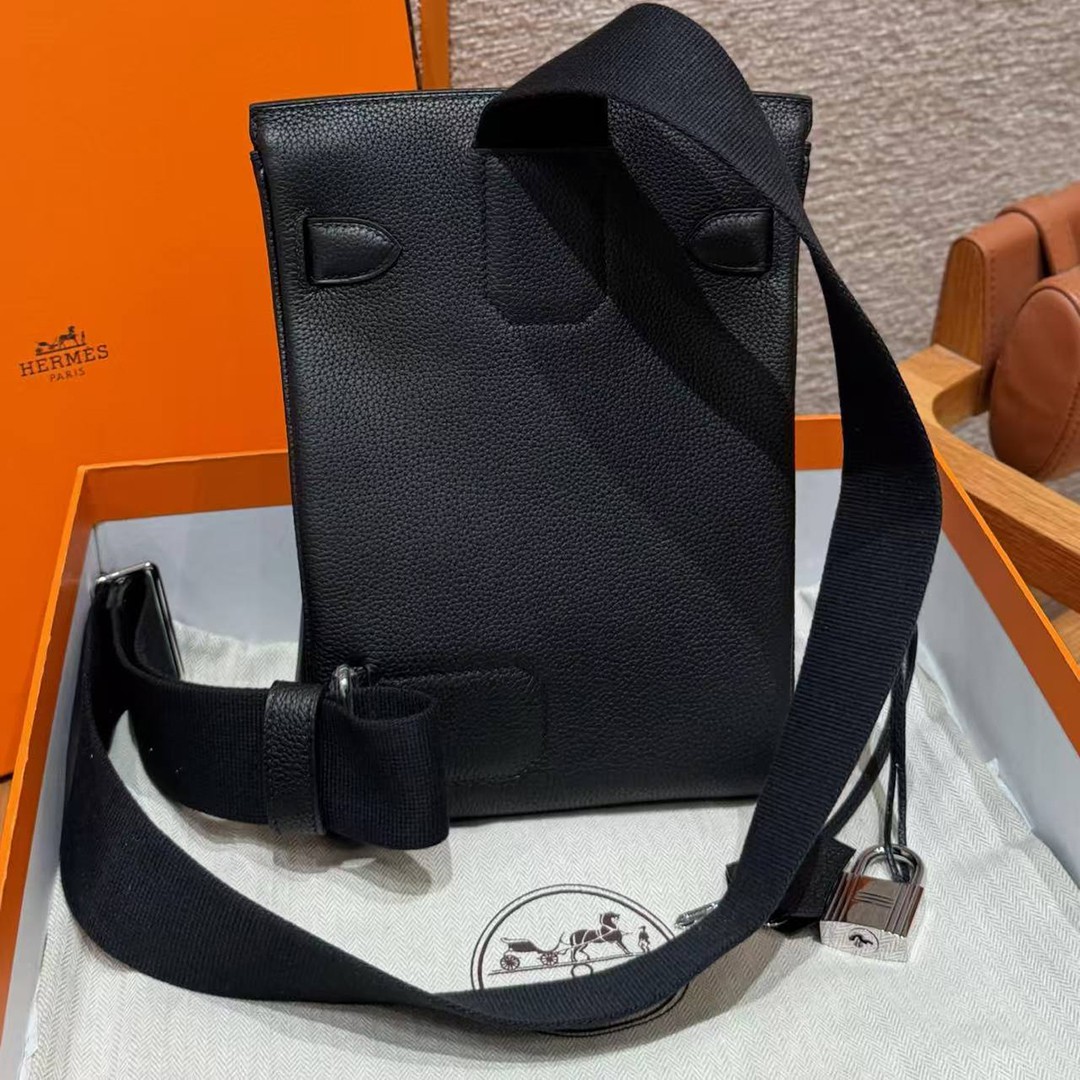 Hermès Hac a Dos PM Backpack Handmade In Togo Calfskin Leather Silver Hardware 89 Noir - Image 2