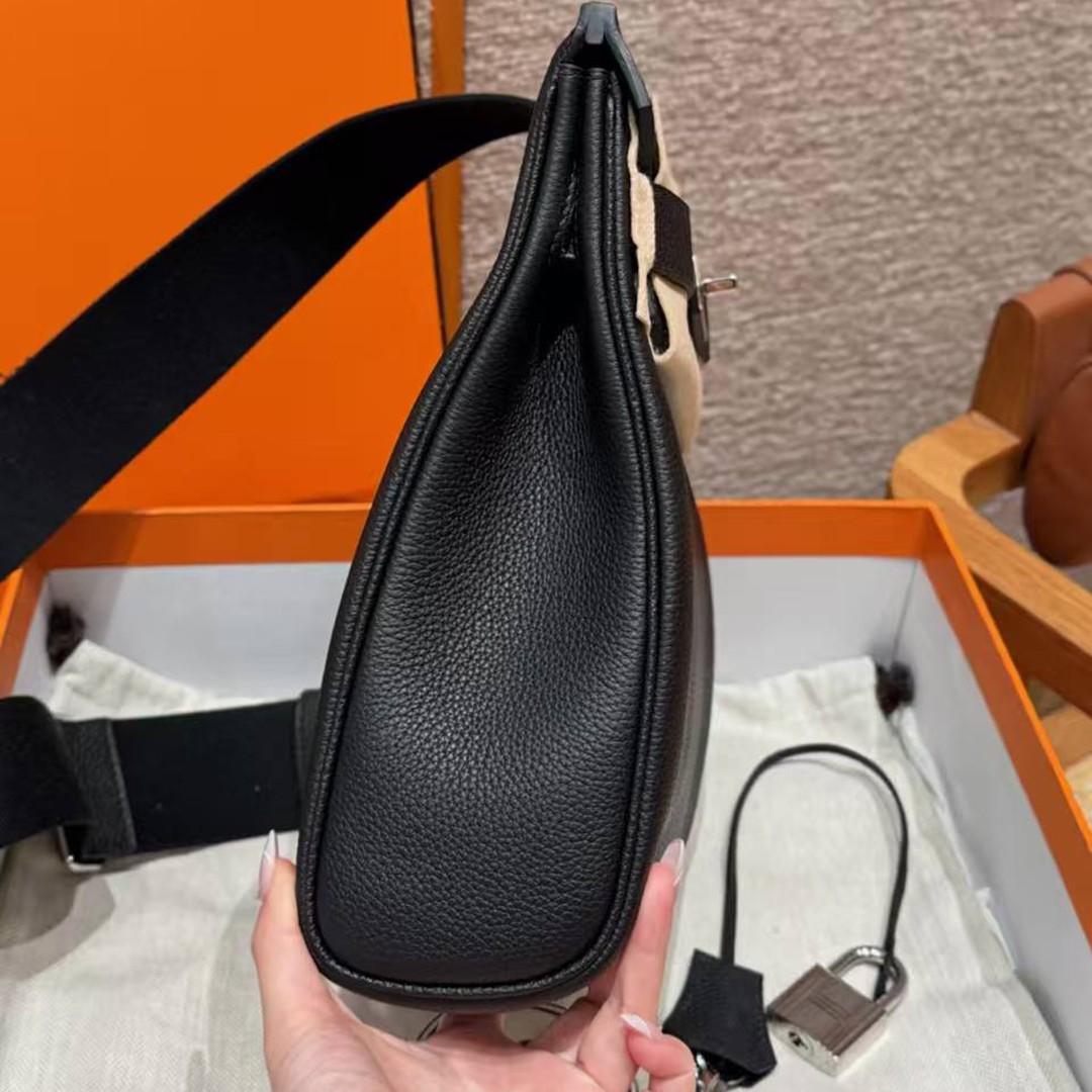 Hermès Hac a Dos PM Backpack Handmade In Togo Calfskin Leather Silver Hardware 89 Noir - Image 17