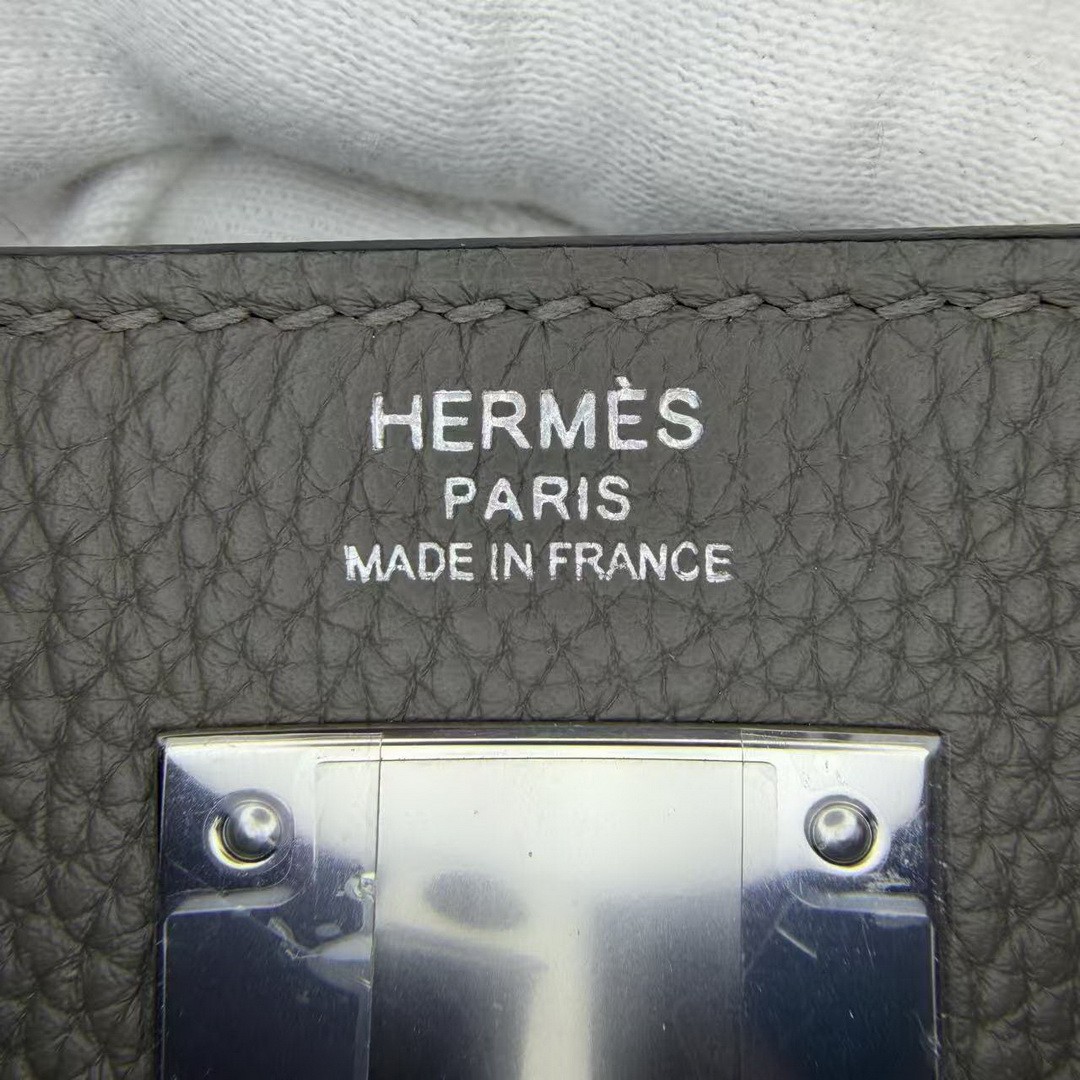 Hermès Hac a Dos PM Backpack Handmade In Togo Calfskin Leather Silver Hardware 8F Gris Etain - Image 11