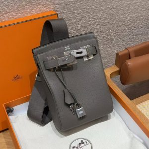 Hermès Hac a Dos PM Backpack Handmade In Togo Calfskin Leather Silver Hardware 8F Gris Etain - Image 3
