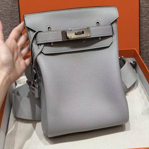 Hermès Hac a Dos PM Backpack Handmade In Togo Calfskin Leather Silver Hardware 8U Blue Glacier - Image 17