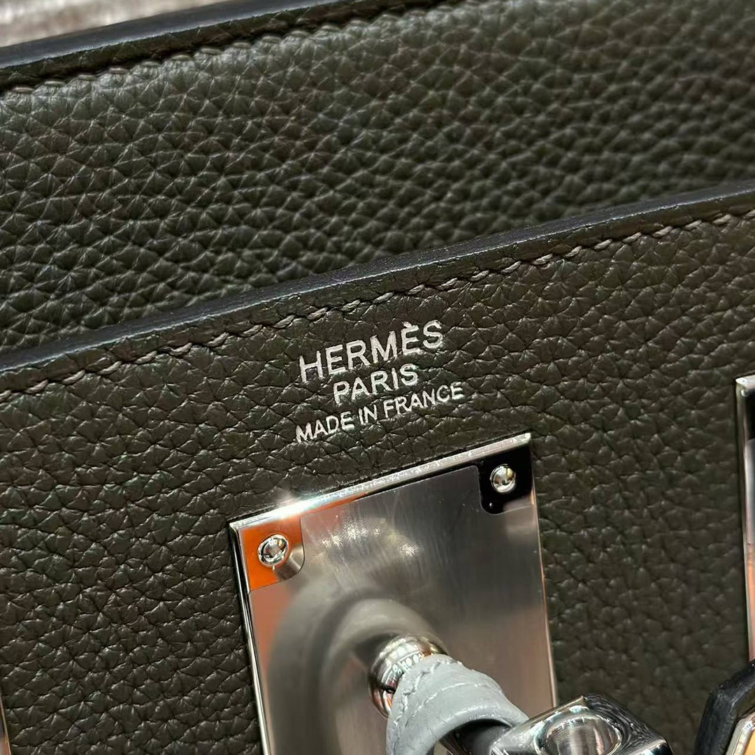 Hermès Hac a Dos PM Backpack Handmade In Togo Calfskin Leather Silver Hardware C6 Vert Gris - Image 8