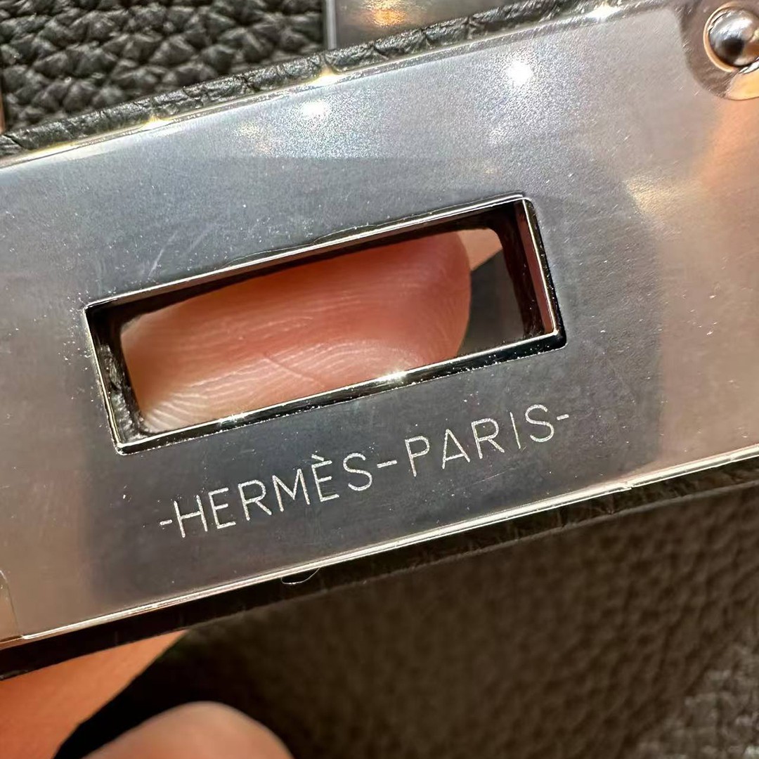 Hermès Hac a Dos PM Backpack Handmade In Togo Calfskin Leather Silver Hardware C6 Vert Gris - Image 7