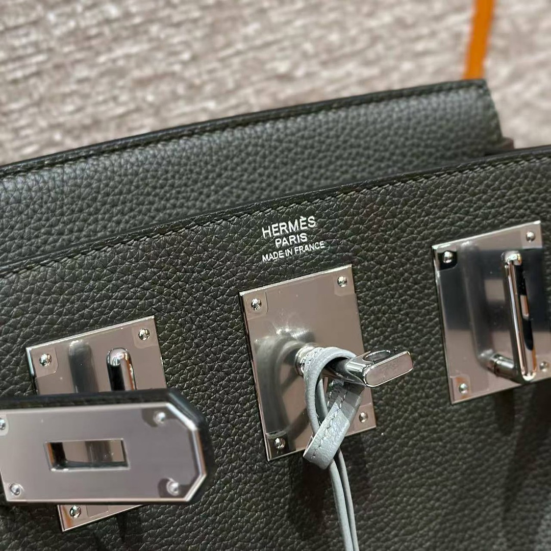 Hermès Hac a Dos PM Backpack Handmade In Togo Calfskin Leather Silver Hardware C6 Vert Gris - Image 5