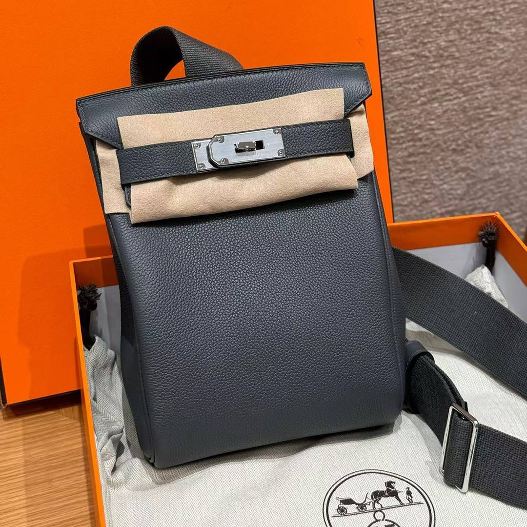 Hermès Hac a Dos PM Backpack Handmade In Togo Calfskin Leather Silver Hardware H0 Gris Misty