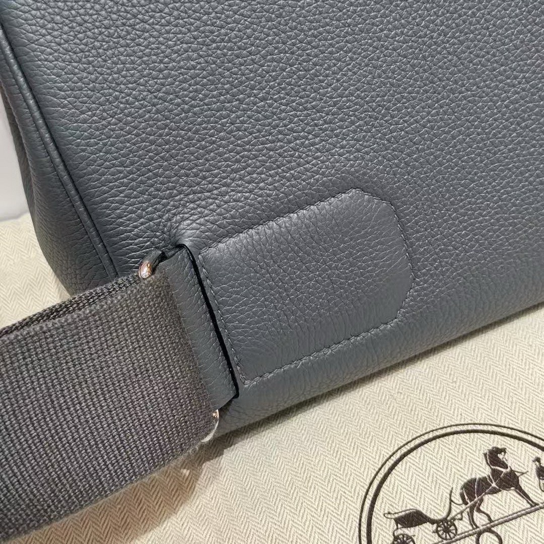 Hermès Hac a Dos PM Backpack Handmade In Togo Calfskin Leather Silver Hardware H0 Gris Misty - Image 13