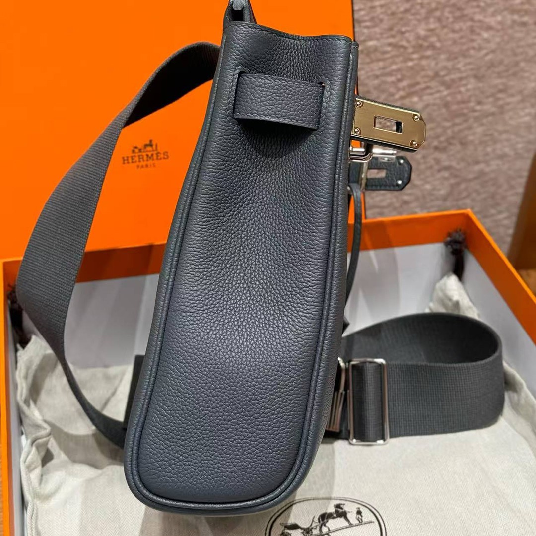Hermès Hac a Dos PM Backpack Handmade In Togo Calfskin Leather Silver Hardware H0 Gris Misty - Image 11
