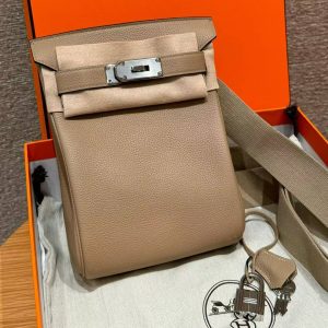Hermès Hac a Dos PM Backpack Handmade In Togo Calfskin Leather Silver Hardware S2 Trench