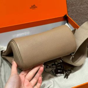 Hermès Hac a Dos PM Backpack Handmade In Togo Calfskin Leather Silver Hardware S2 Trench - Image 16