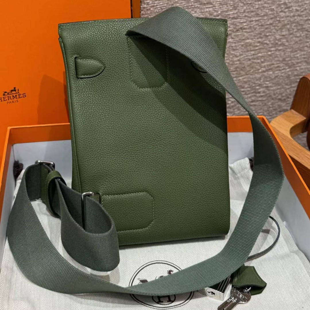 Hermès Hac a Dos PM Backpack Handmade In Togo Calfskin Leather Silver Hardware V6 Canope - Image 17