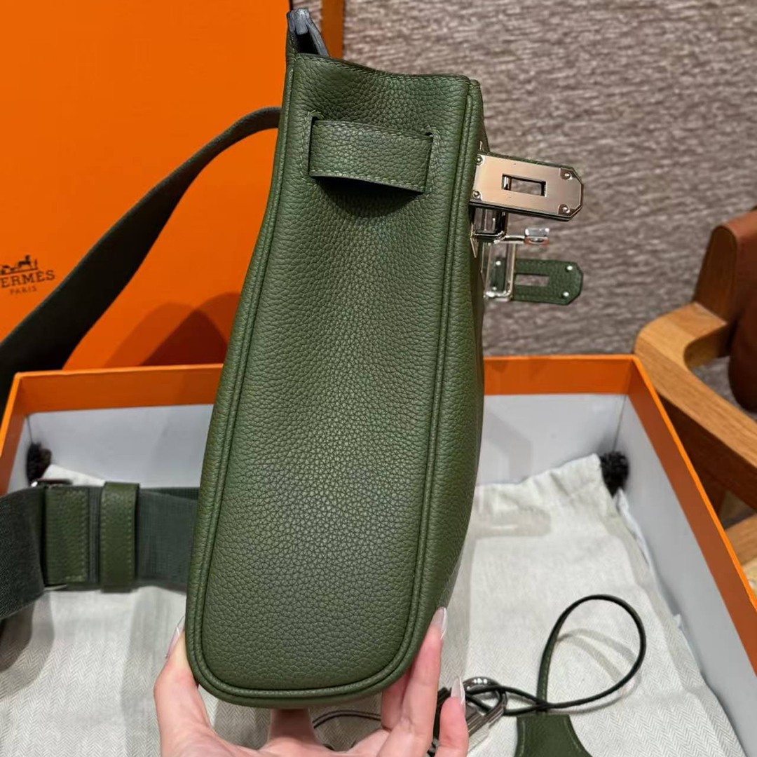 Hermès Hac a Dos PM Backpack Handmade In Togo Calfskin Leather Silver Hardware V6 Canope - Image 12