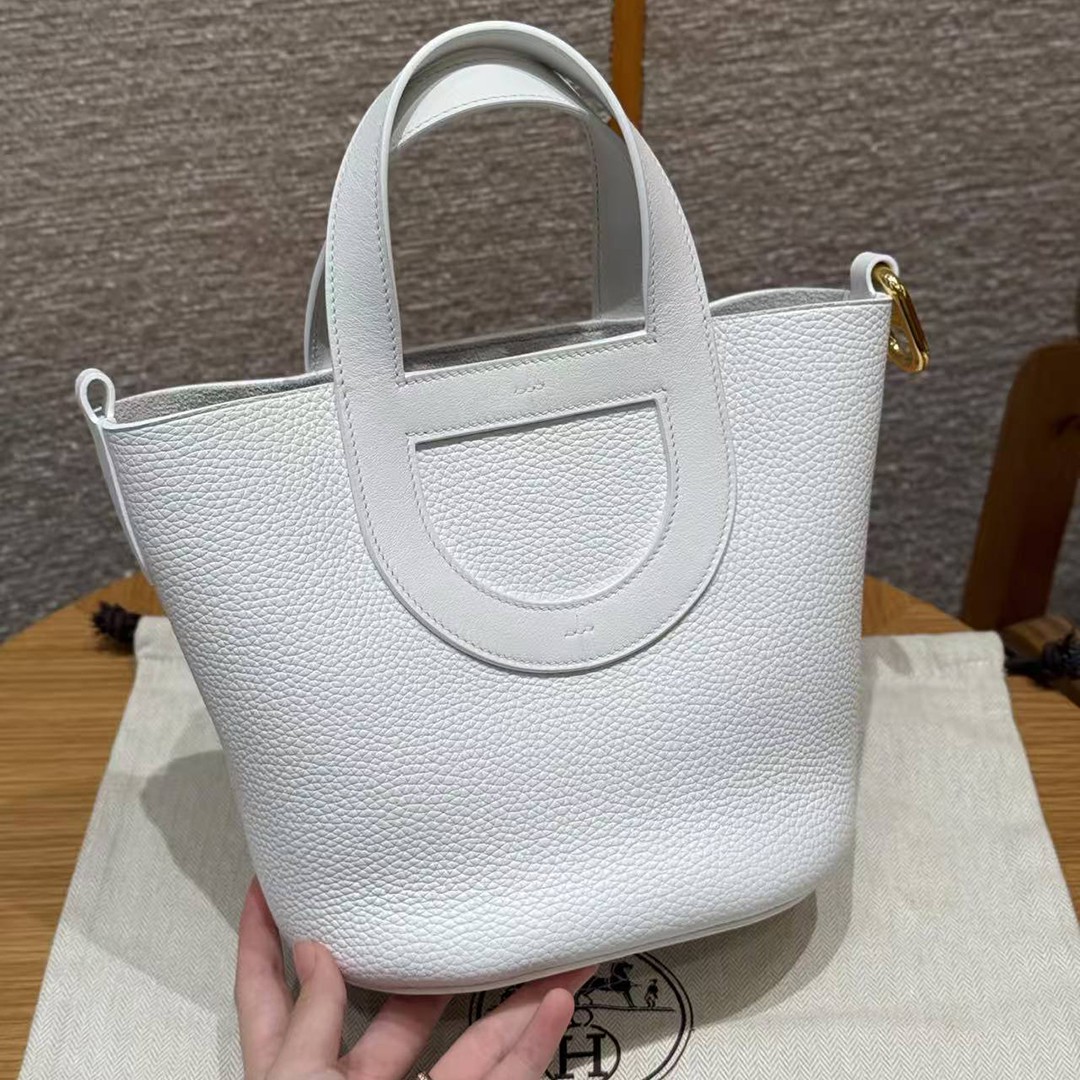 Hermes In the Loop 18 Bag Handmade In Taurillon Clemence Leather Gold Hardware 01 Blanc