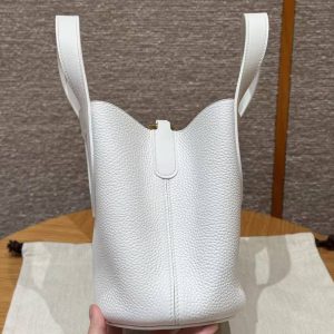 Hermes In the Loop 18 Bag Handmade In Taurillon Clemence Leather Gold Hardware 01 Blanc - Image 15