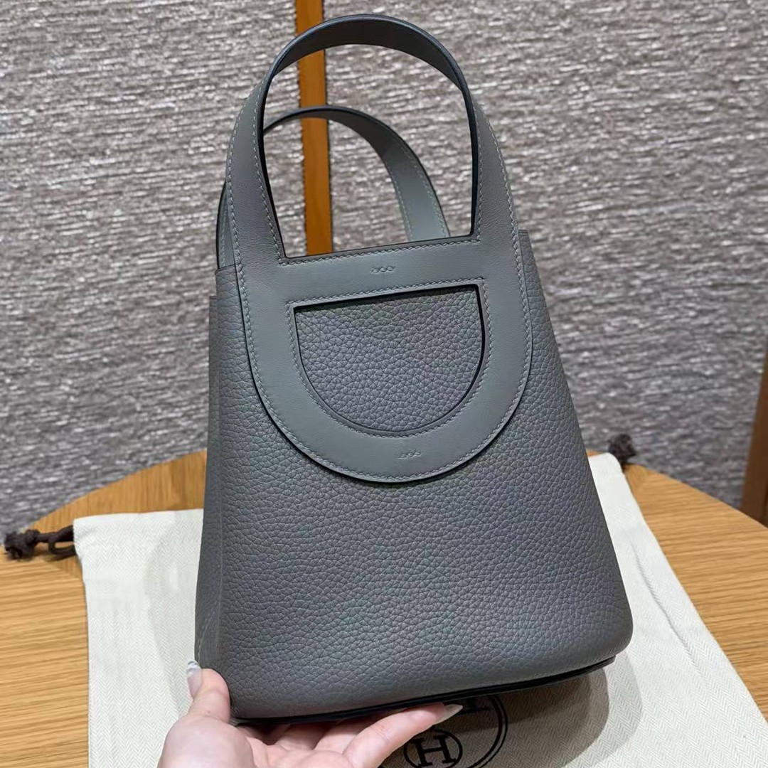 Hermes In the Loop 18 Bag Handmade In Taurillon Clemence Leather Gold Hardware 0L Gris Meyer - Image 2