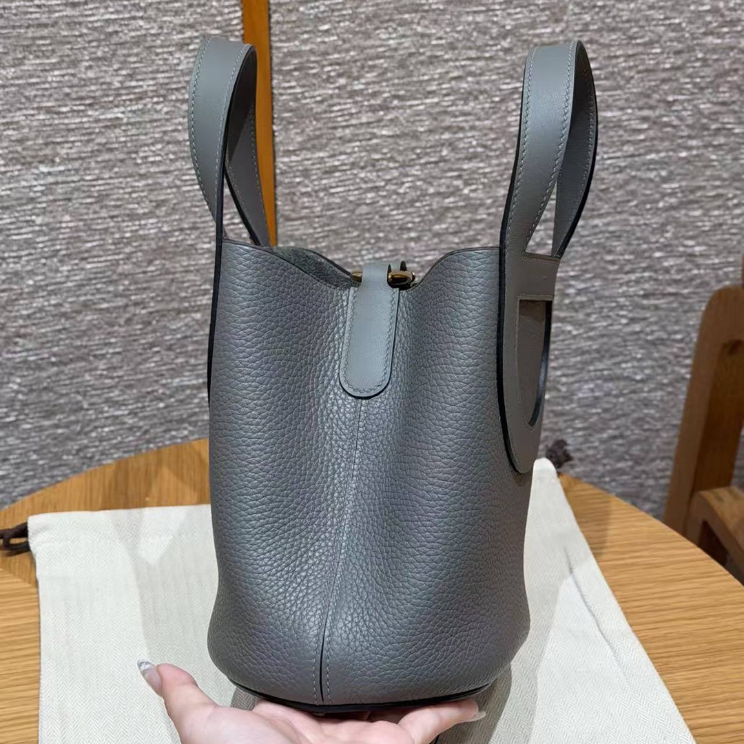 Hermes In the Loop 18 Bag Handmade In Taurillon Clemence Leather Gold Hardware 0L Gris Meyer - Image 17