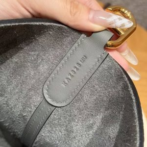Hermes In the Loop 18 Bag Handmade In Taurillon Clemence Leather Gold Hardware 0L Gris Meyer - Image 14