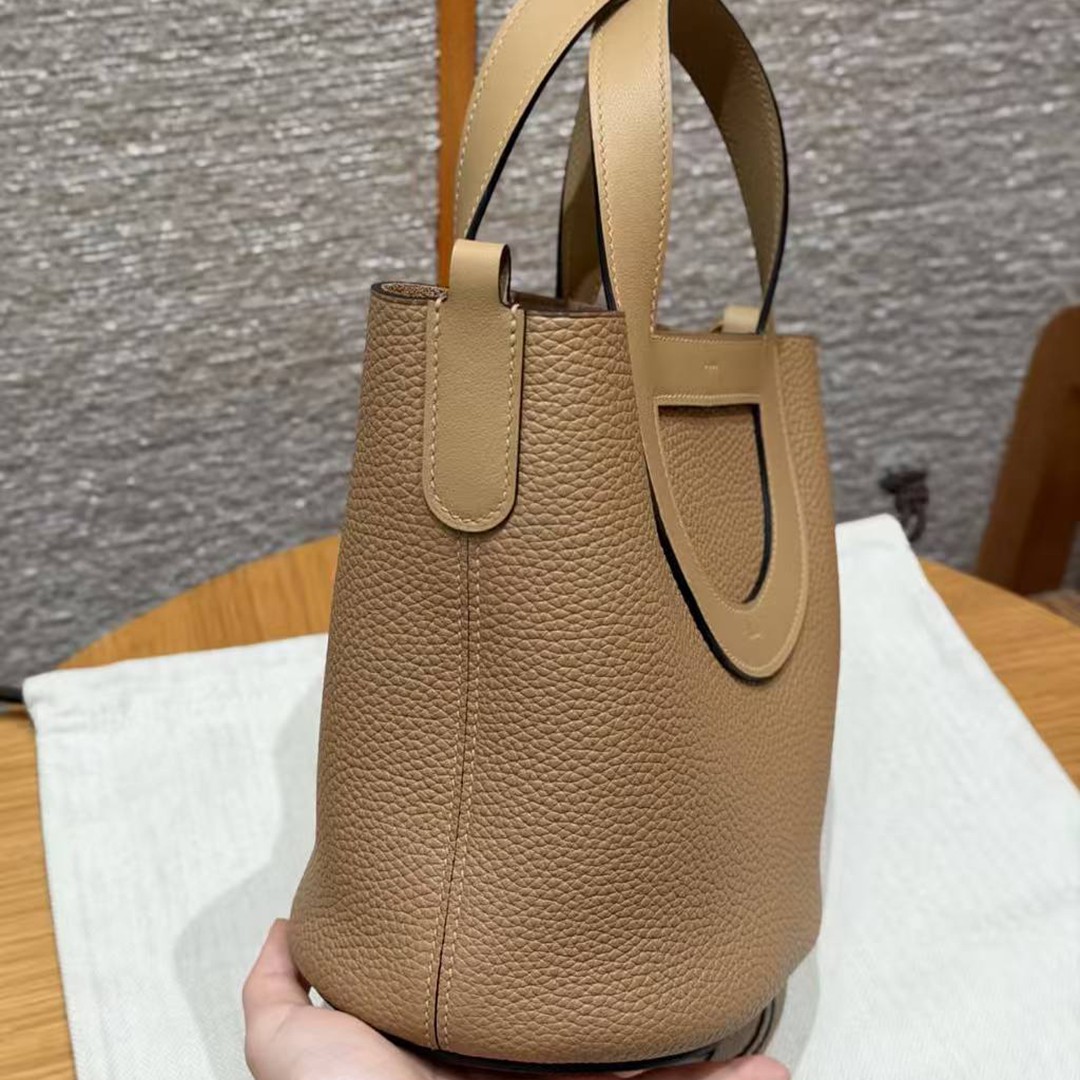 Hermes In the Loop 18 Bag Handmade In Taurillon Clemence Leather Gold Hardware 0M Chai - Image 12