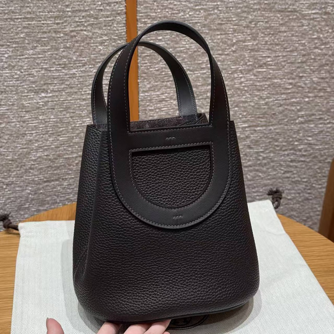 Hermes In the Loop 18 Bag Handmade In Taurillon Clemence Leather Gold Hardware 46 Ebene