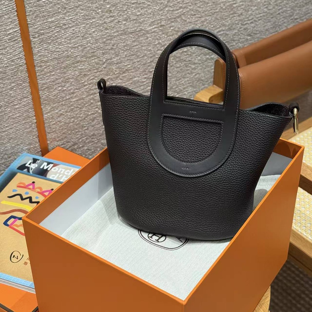 Hermes In the Loop 18 Bag Handmade In Taurillon Clemence Leather Gold Hardware 46 Ebene - Image 11