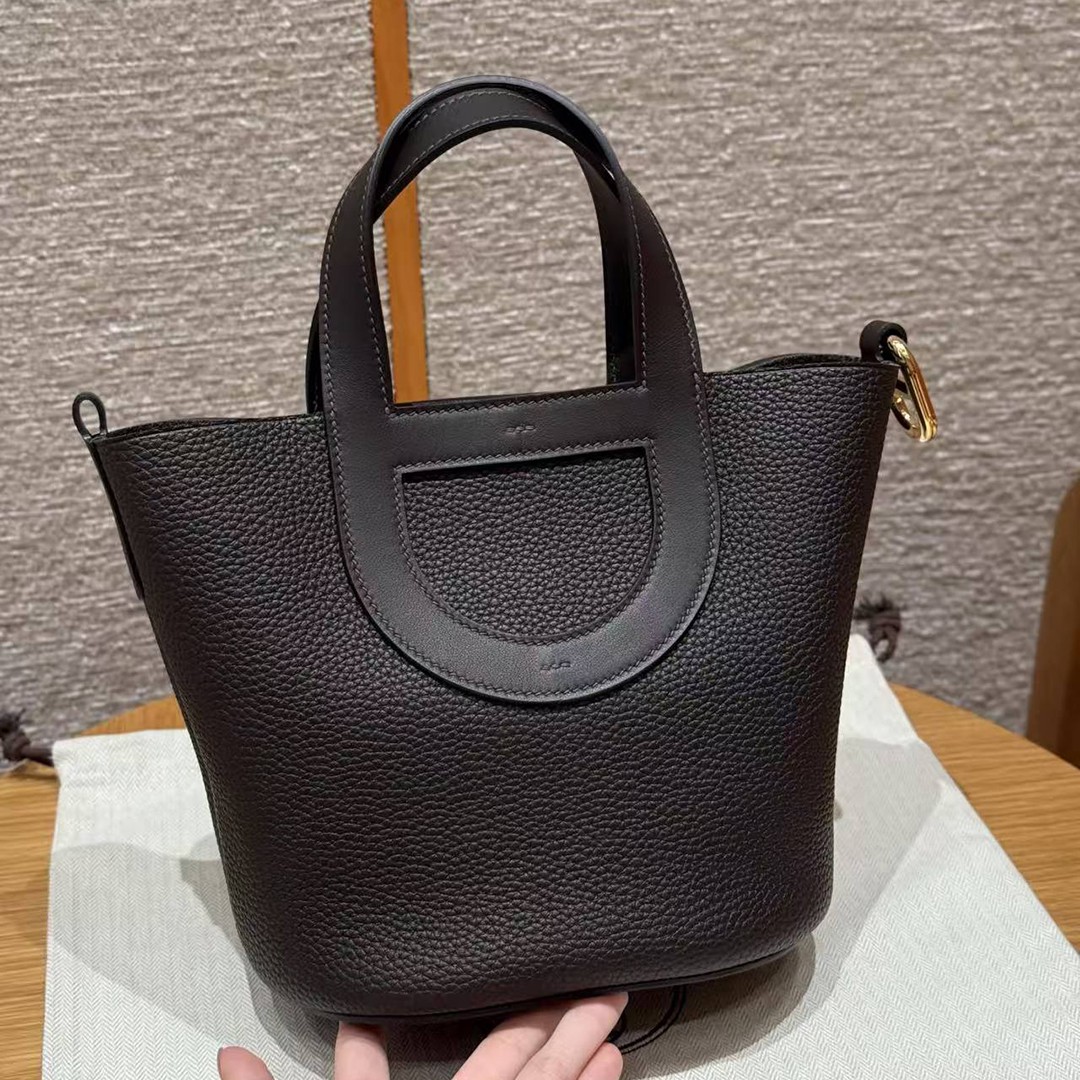 Hermes In the Loop 18 Bag Handmade In Taurillon Clemence Leather Gold Hardware 46 Ebene - Image 8