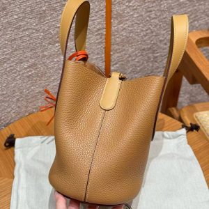 Hermes In the Loop 18 Bag Handmade In Taurillon Clemence Leather Gold Hardware 4B Biscuit - Image 3